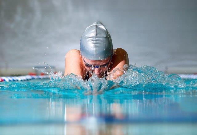 Schwimmrunden Vs. Gehen Schwimmrunden Vs. Gehen