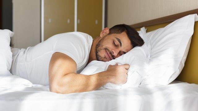 6 tilam terbaik untuk tidur perut