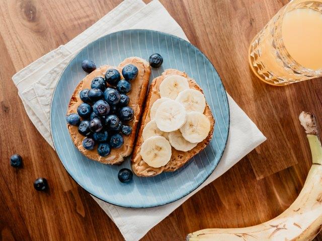 Die 5 besten Frühstücksnahrungsmittel zum Essen, wenn Sie aufgebläht aufwachen Die 5 besten Frühstücksnahrungsmittel zum Essen, wenn Sie aufgebläht aufwachen