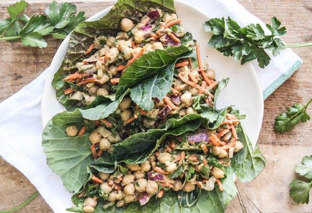 Wie man aus einer Tüte Collard Greens 6 einfache, antioxidantienreiche Mahlzeiten macht Wie man aus einer Tüte Collard Greens 6 einfache, antioxidantienreiche Mahlzeiten macht