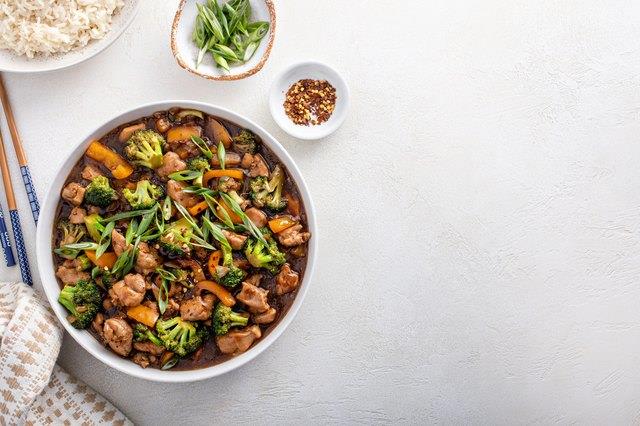 7 Resipi Goreng Ayam yang mengemas protein dan sayur-sayuran