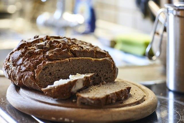 Sind Roggen und Roggenprodukte (wie Whisky und Pumpernickel) glutenfrei? Sind Roggen und Roggenprodukte (wie Whisky und Pumpernickel) glutenfrei?