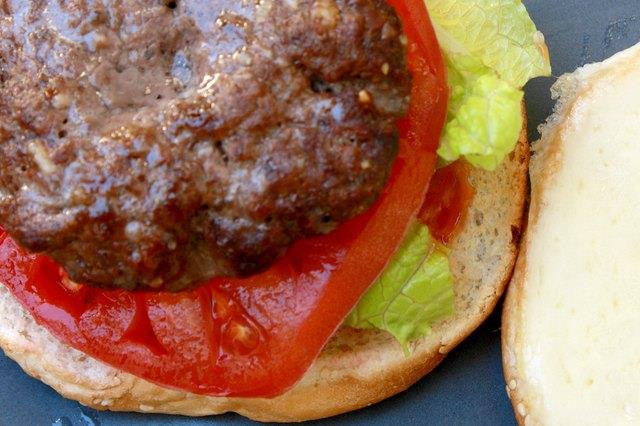 Hamburger im Heißluftofen kochen Hamburger im Heißluftofen kochen