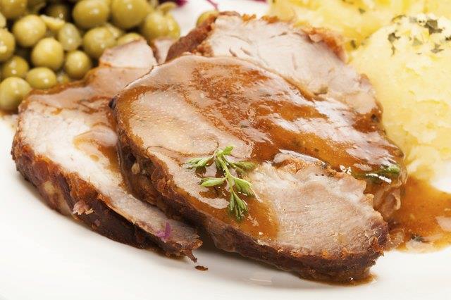 Wie man Schweinebraten ungedeckt bei 250 Grad kocht Wie man Schweinebraten ungedeckt bei 250 Grad kocht