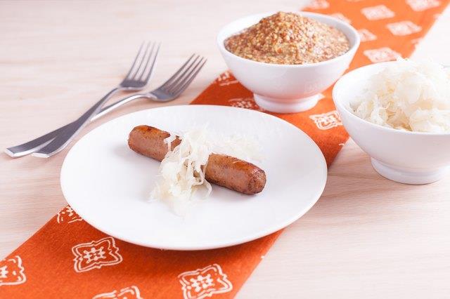 Wie man Bratwurst in einem Crock Pot kocht Wie man Bratwurst in einem Crock Pot kocht