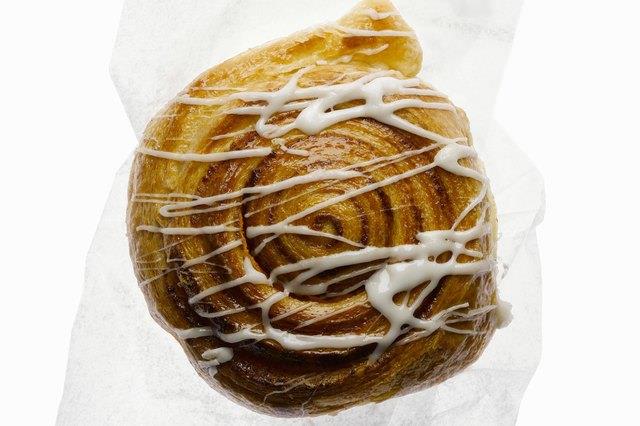 Was steckt wirklich in einem Cinnabon Classic Cinnamon Roll? Was steckt wirklich in einem Cinnabon Classic Cinnamon Roll?
