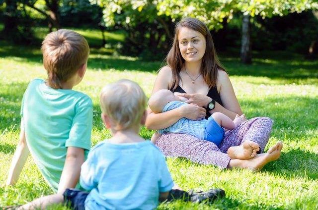 Wie Sie Ihr Baby zum Entriegeln bringen, ohne Sie zu verletzen Wie Sie Ihr Baby zum Entriegeln bringen, ohne Sie zu verletzen