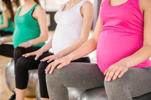 Zu vermeidende Pilates-Übungen während der Schwangerschaft Zu vermeidende Pilates-Übungen während der Schwangerschaft
