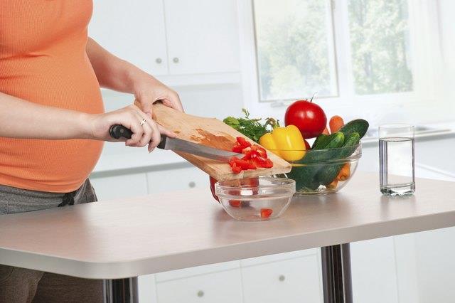 Kann es gefährlich sein, zu viel Protein zu essen, wenn man schwanger ist? Kann es gefährlich sein, zu viel Protein zu essen, wenn man schwanger ist?